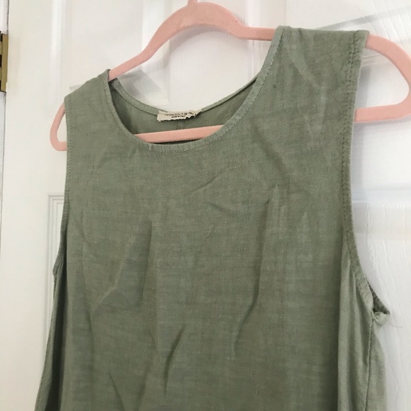 100% Linen Sleeveless Top - Picture 2 of 11